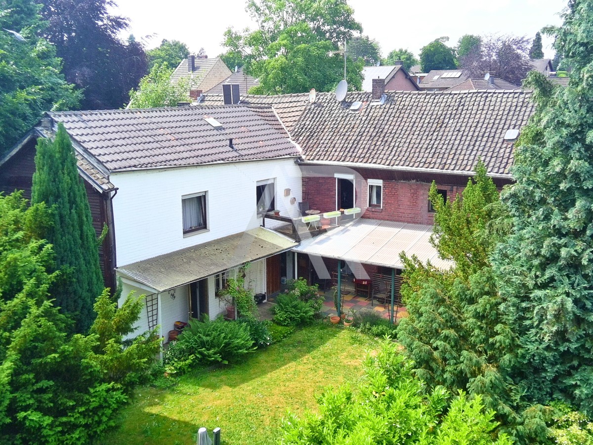 Übersicht Gartenanlage und Haus