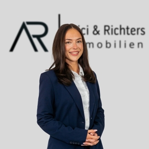  Zina Weingärtner 